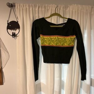 LEI | Cropped Green Sweater
